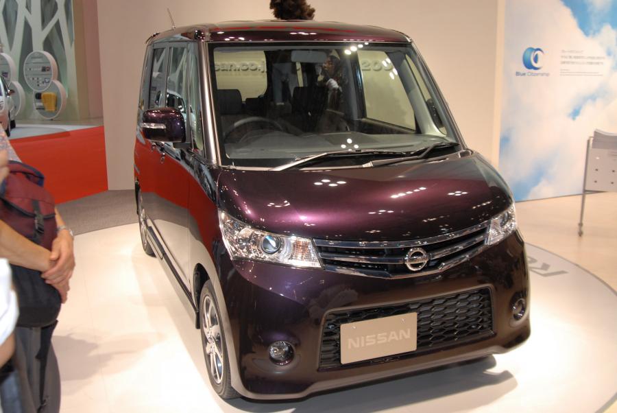  Nissan Roox 2010 года  (фото 6 из 23)